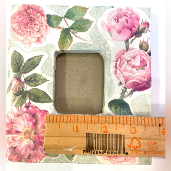 Vintage Floral Picture Frame 5 1/2” x 6” - Picture 5 of 11